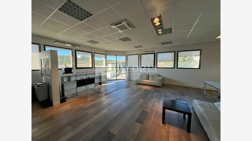 Bureaux à louer dans parc arboré Aix-en-Provence 
