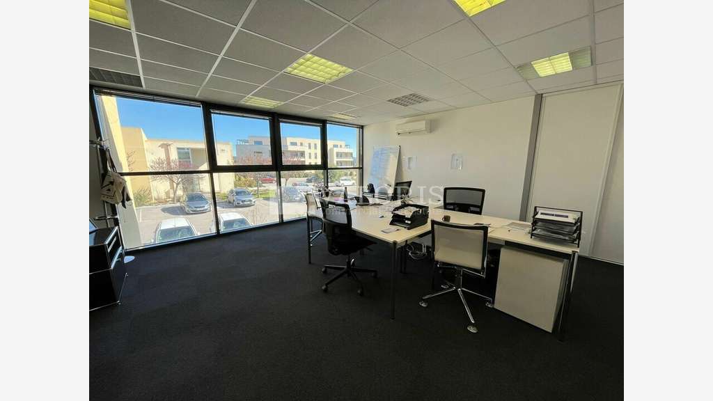 Bureaux à louer dans parc arboré Aix-en-Provence 
