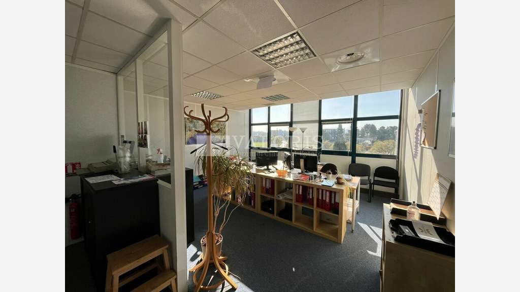 Bureaux 359m² R+2 à louer ZI des Milles