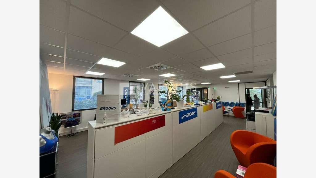 Bureaux 304m² à louer à Aix-en-Provence