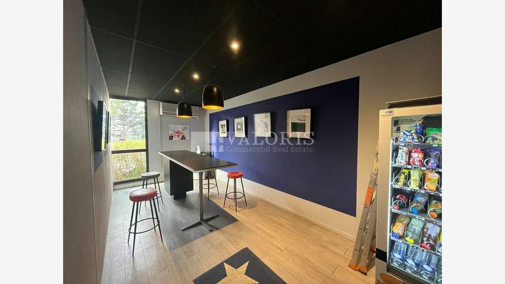 Bureaux 244m² en bon état à louer Aix-en-Provence