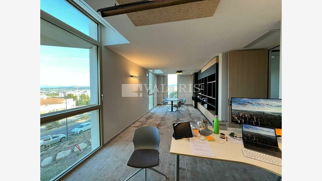 Bureaux 110m² haut standing à louer Aix la Duranne