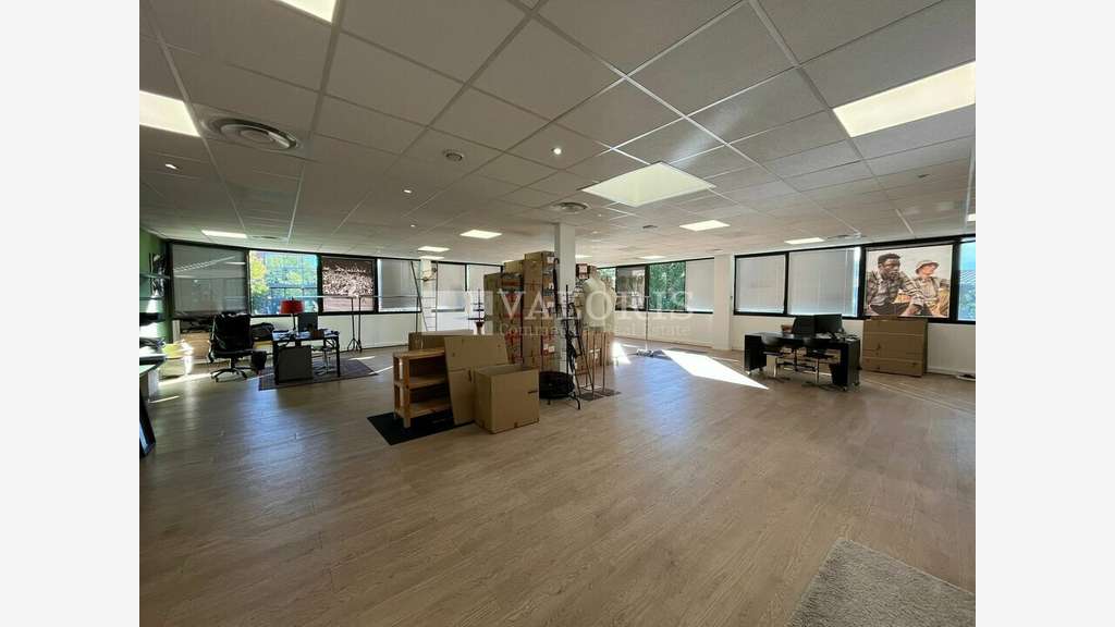 Bureaux 307m² à louer à Aix parc de Pichaury