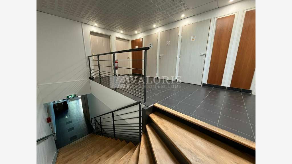 Bureaux 307m² à louer à Aix parc de Pichaury