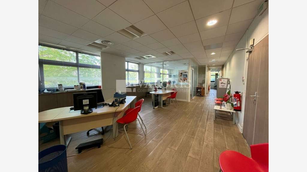 bureaux 135, 150 et 323m² à louer Aix-en-Provence 