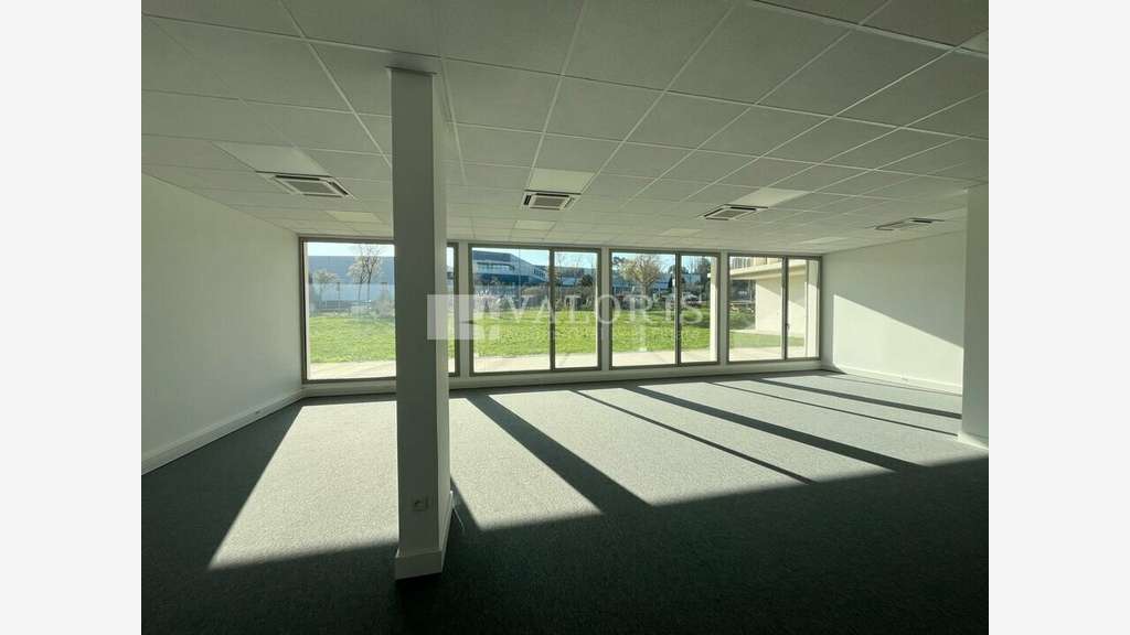 Bureaux 385m² et 181m² PMR à louer Aix-en-Provence