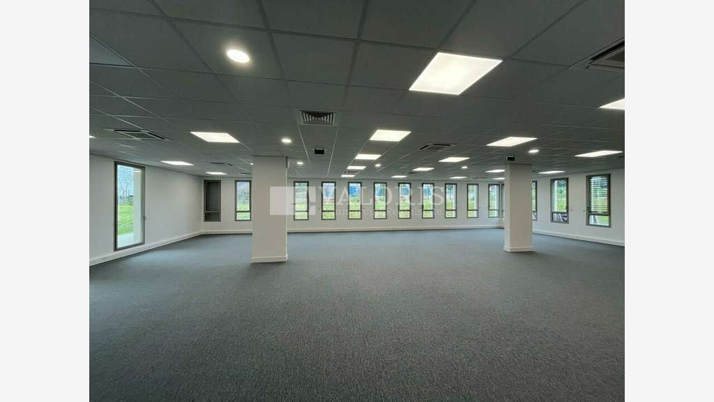Bureaux 385m² et 181m² PMR à louer Aix-en-Provence