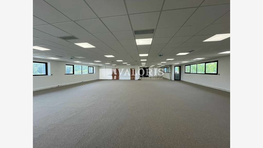 Bureaux 526m² divisibles à louer à Aix-en-Provence