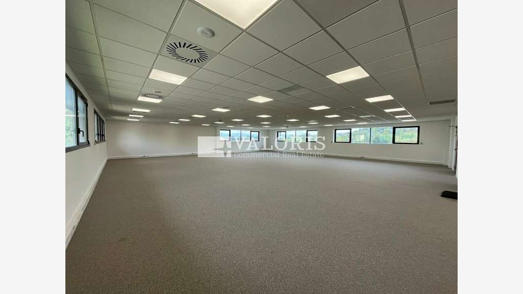Bureaux 526m² divisibles à louer à Aix-en-Provence