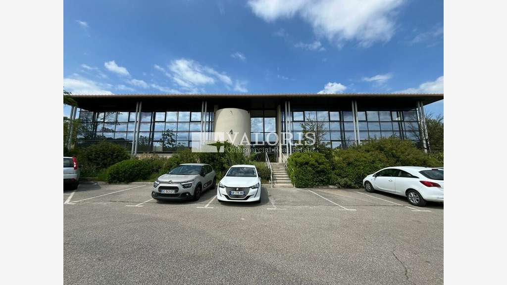 Bureaux 526m² divisibles à louer à Aix-en-Provence