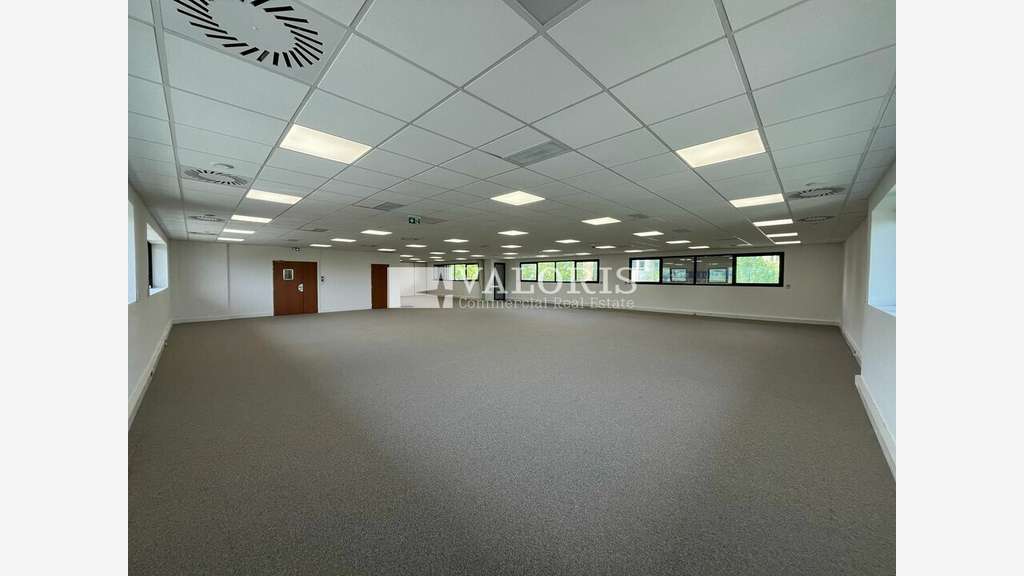 Bureaux 526m² divisibles à louer à Aix-en-Provence