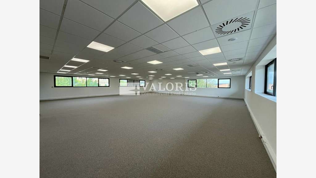 Bureaux 526m² divisibles à louer à Aix-en-Provence