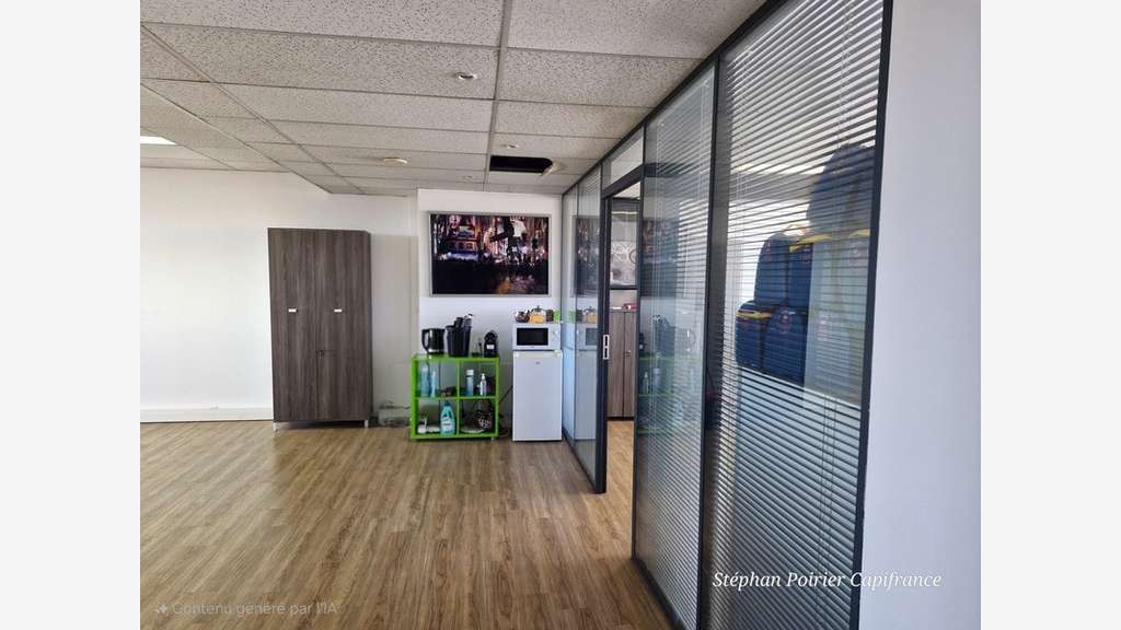 A louer bureau lumineux 85m² proche centre Aix