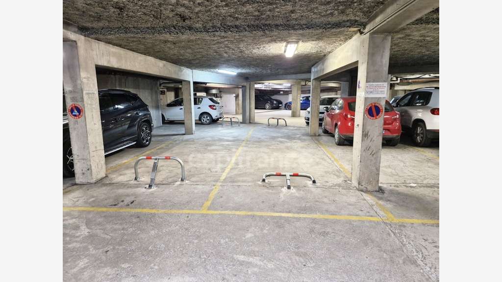 A louer bureau lumineux 85m² proche centre Aix
