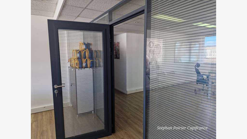 A louer bureau lumineux 85m² proche centre Aix