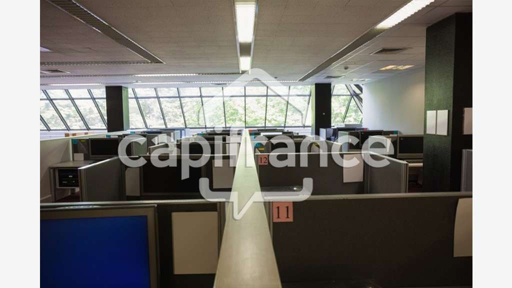 A louer bureau de 167m² à Aix-en-Provence (13)