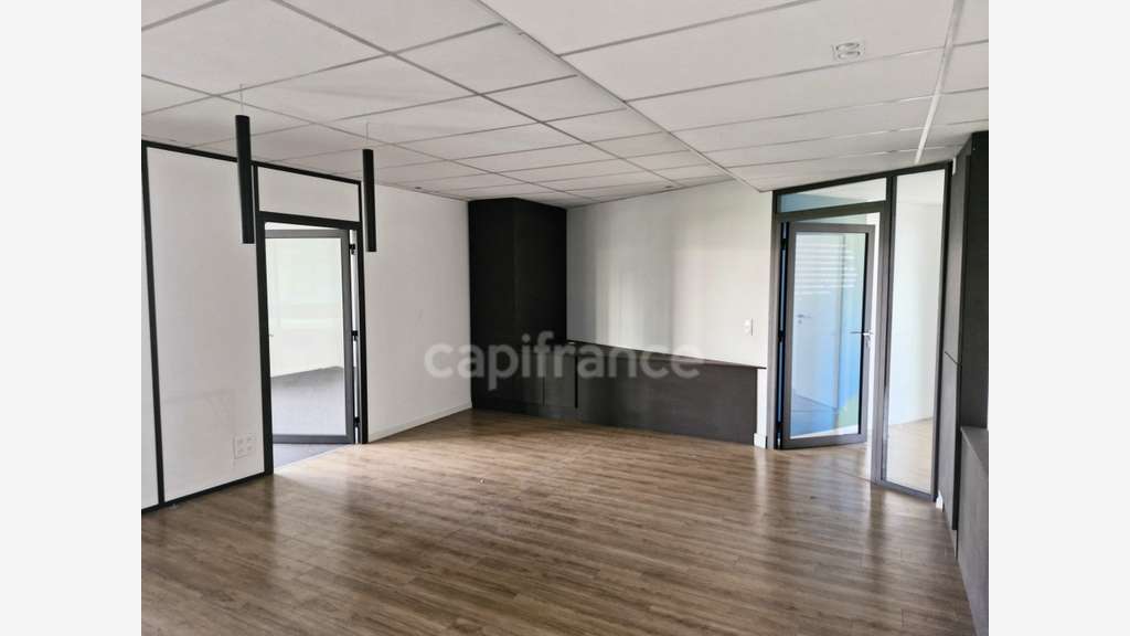 A louer bureau de 167m² à Aix-en-Provence (13)