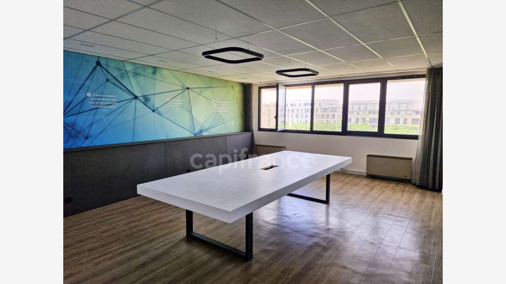 A louer bureau de 167m² à Aix-en-Provence (13)