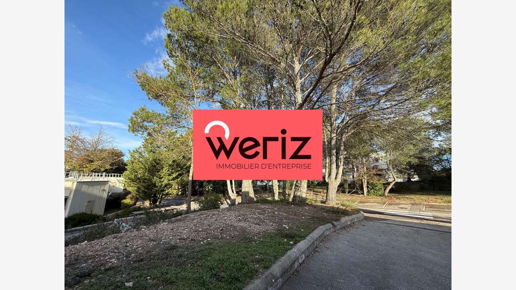 Loue bureaux 323m² environnement calme Aix en Pce