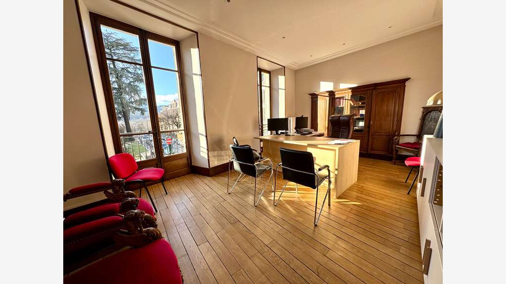 Bureaux d'exception 163m² centre Aix les Bains
