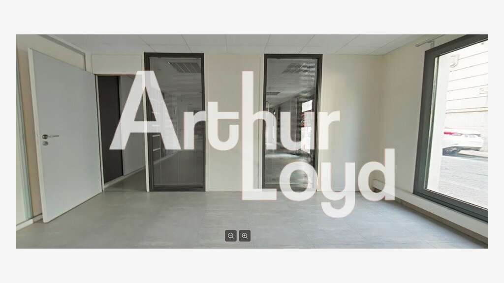 Bureau 76m² à louer à Aix-les-Bains centre