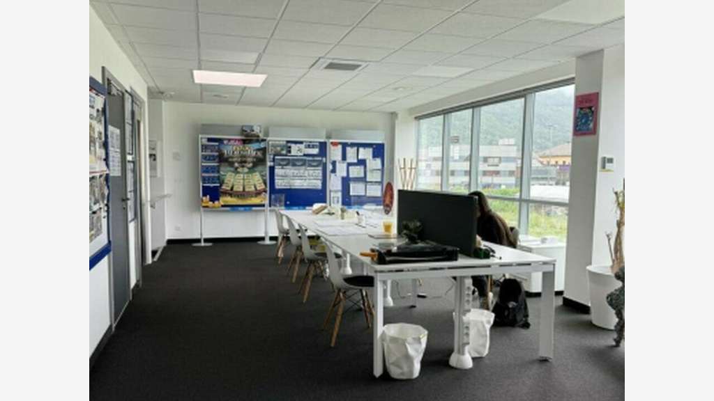 Bureaux à louer 328m² à Albertville (73)