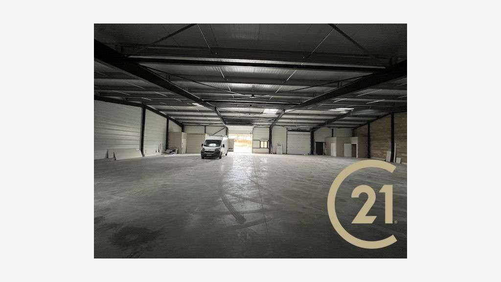 A louer local d'activité 322m² proche rocade Albi