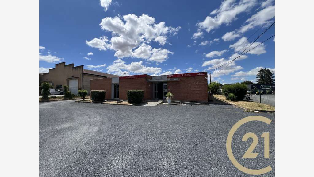 BUREAUX DE 200M² PLEIN PIED AVEC PARKING SECTEUR