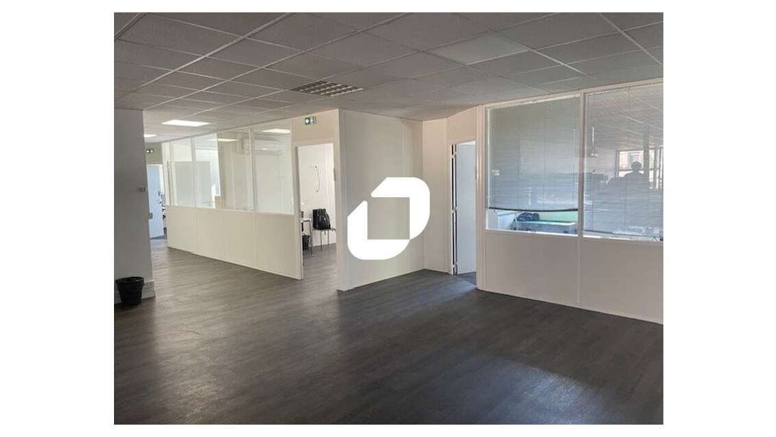A louer Bureaux 200m² Alfortville
