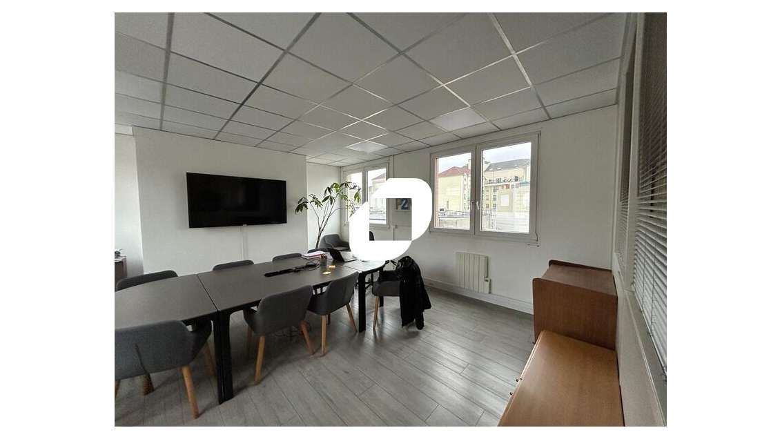 A louer Bureaux 100m² Alfortville
