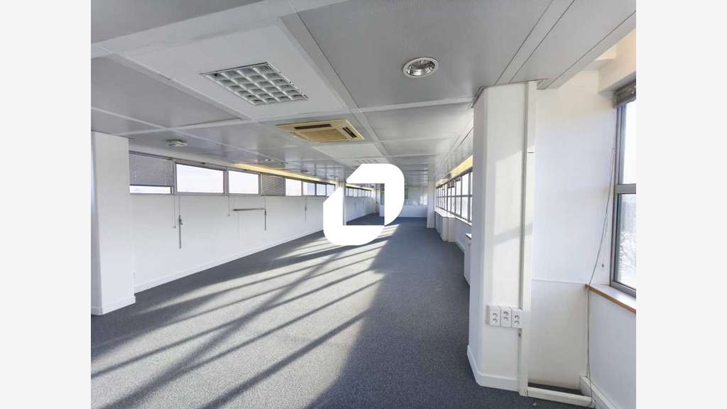 A louer Bureaux 348m² Alfortville