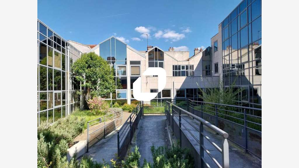 A louer Bureaux 140m² Alfortville
