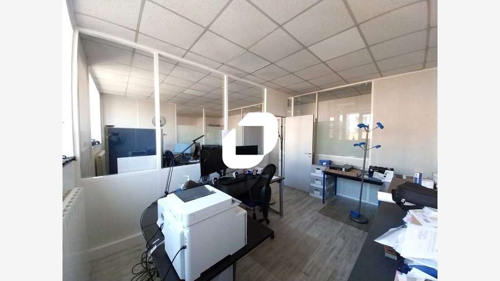 A louer Bureaux 65m² Alfortville