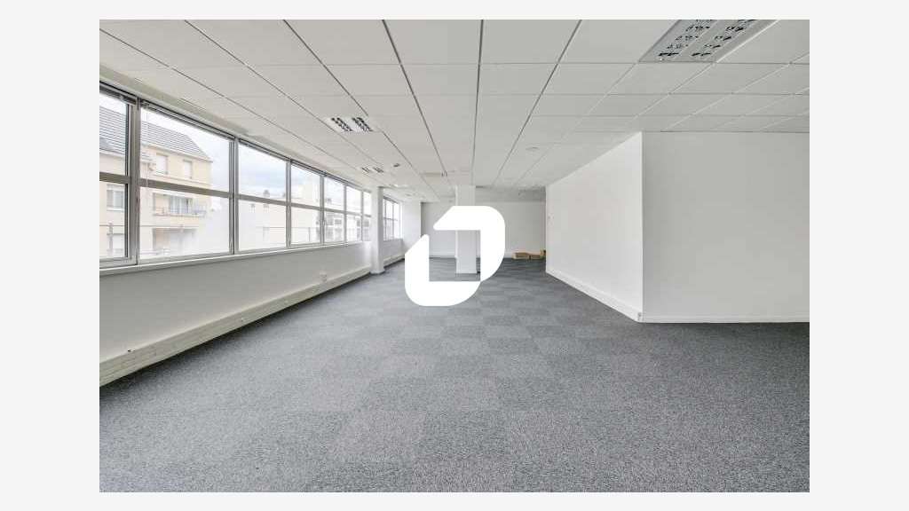 A louer Bureaux 655m² Alfortville