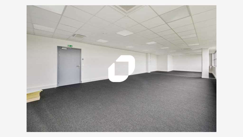 A louer Bureaux 655m² Alfortville