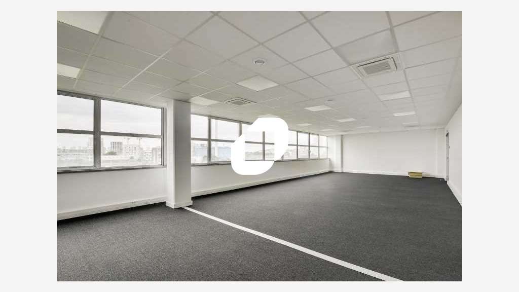 A louer Bureaux 655m² Alfortville