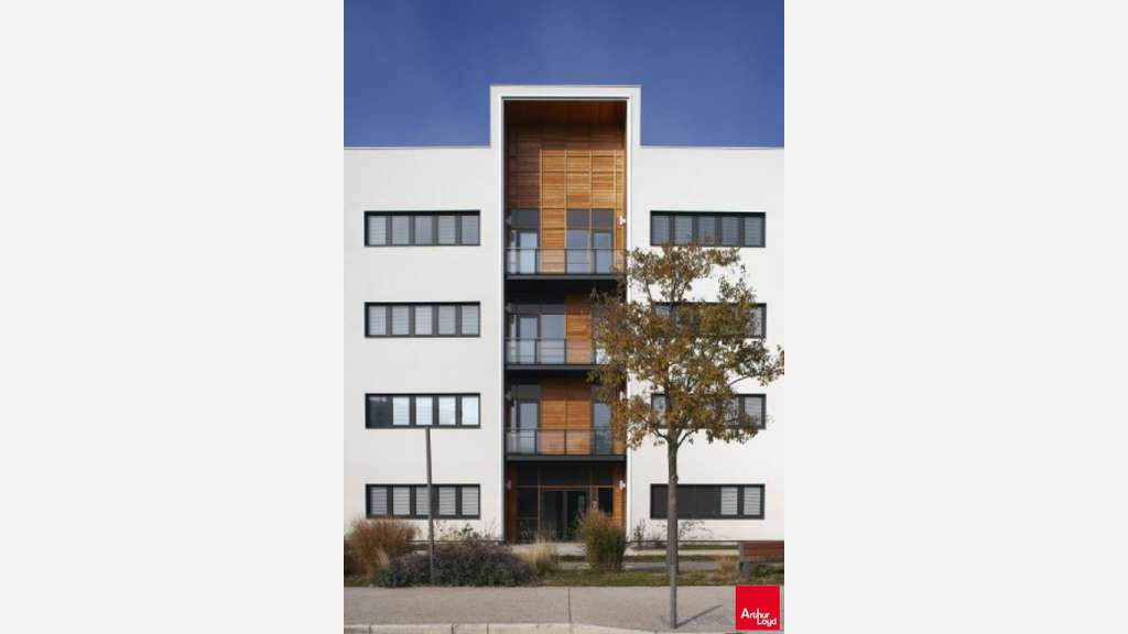 A louer bureaux 2004m² à Alixan Valence Rovaltain
