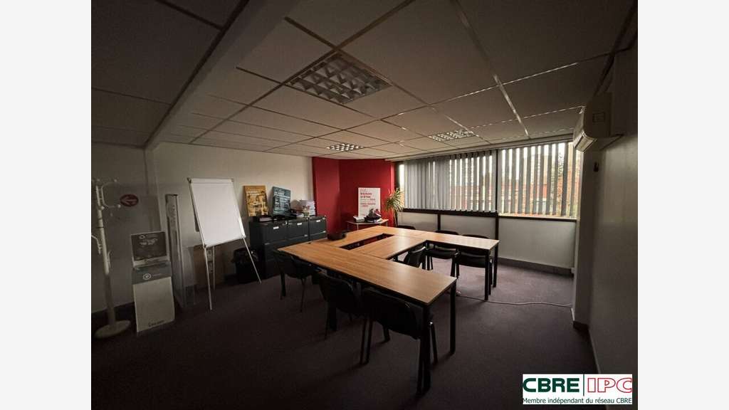 Location bureaux 170m² R+2 à Pau université