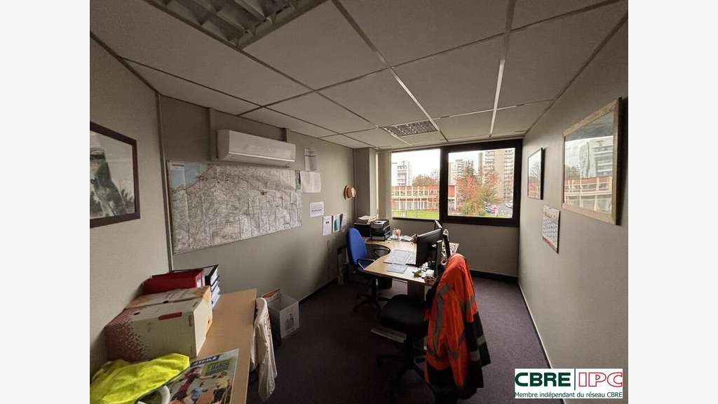 Location bureaux 170m² R+2 à Pau université