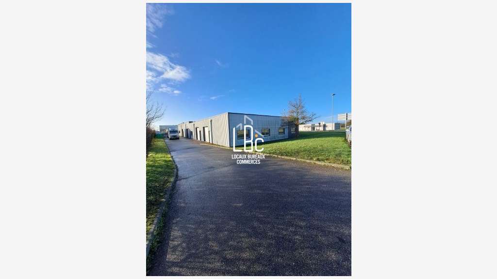 À louer 406m² bureaux et entrepôt à Ancenis