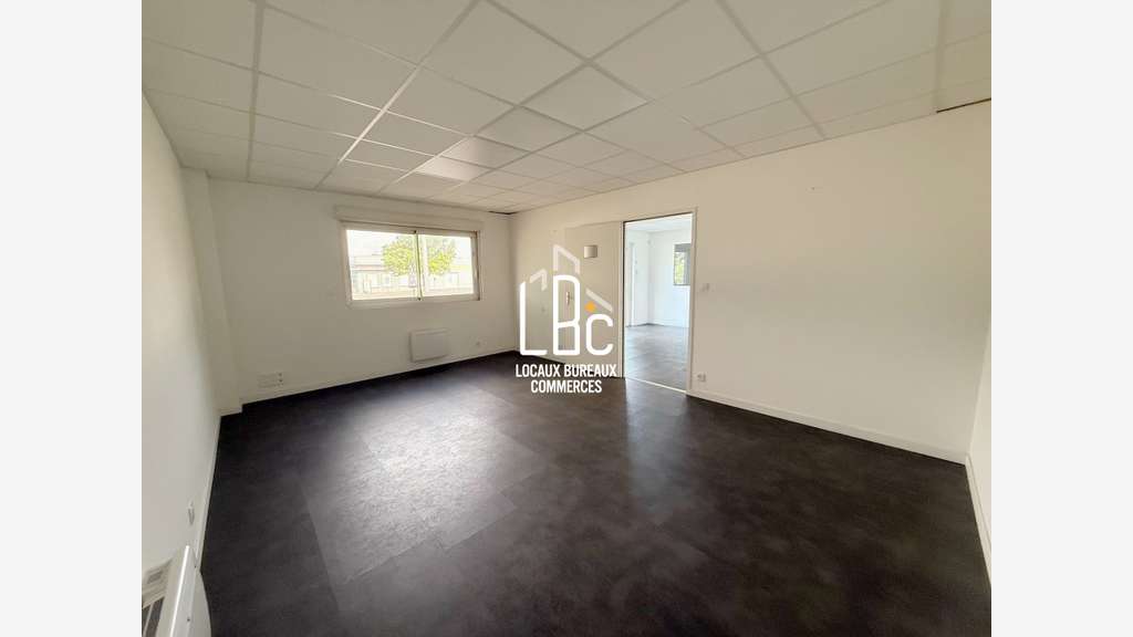 A louer bureaux 119m² à Ancenis ZAC Aéropole