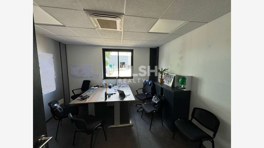 A louer bureaux 221m² à Andrézieux-Bouthéon