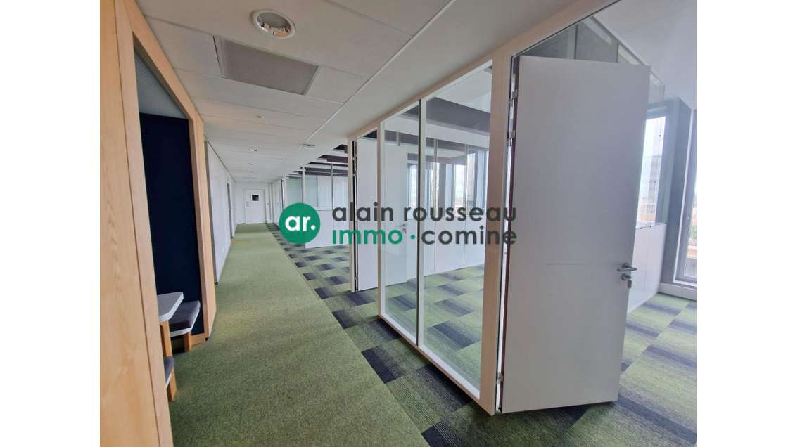 A louer bureaux 1275m² proche gare à Angers