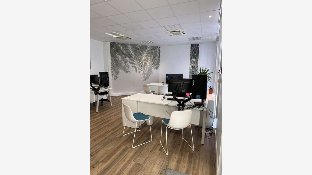 Local bureaux 163m² à louer Angers hyper centre