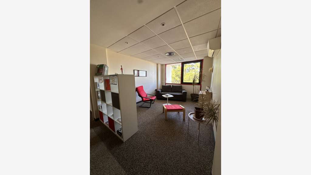 A louer bureaux 278m² Angers, Lac de Maine