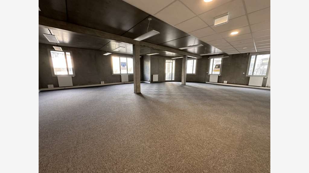 A louer bureaux 128m² ERP PMR à Angers centre