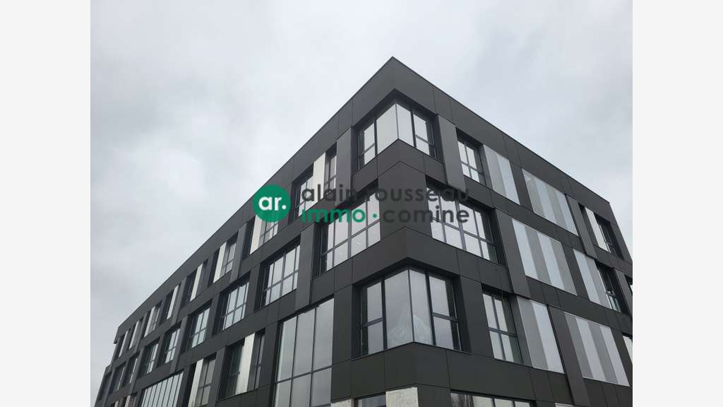 A louer plateau de bureau neuf 426m² à Angers