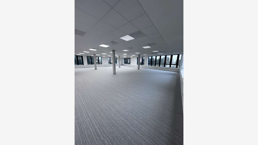 A louer bureaux 273m² à Angers Sud, Orgemont