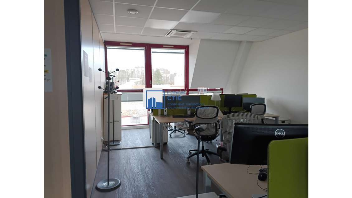 À louer bureaux de 557m² au 1er étage à Angers