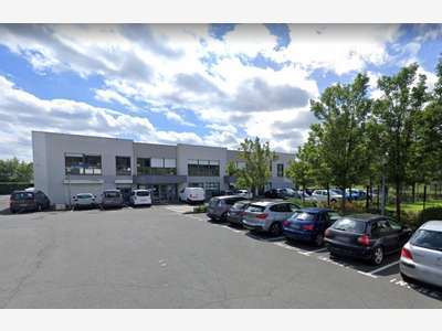 A louer bureaux 200m² avec stationnement à Angers